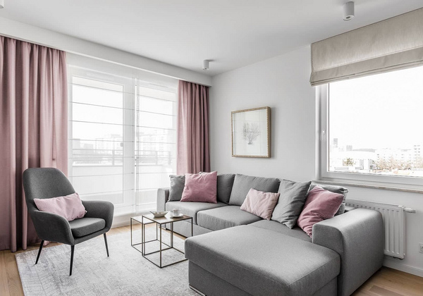 Монохромный интерьер: почему это работает и как его правильно оформить